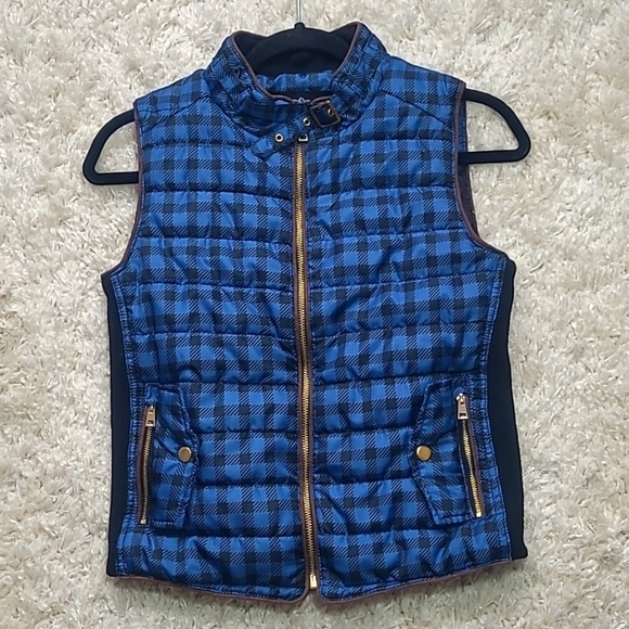 🔥 Blue & Black Plaid Quilted Puffer Vest – Lightweight Layering essential SZ Sm - Picture 4 of 13